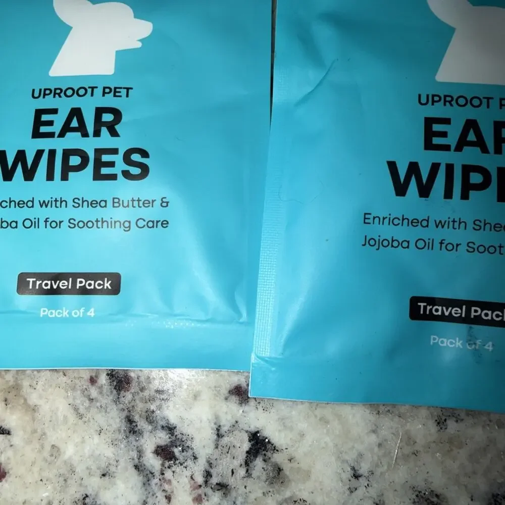 Uproot Clean Cat Dog Ear Cleaner Finger Wipes 8 Wipes Disposable Dog Ear Wipe